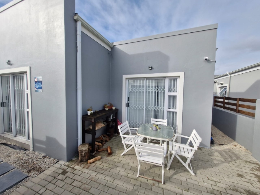 2 Bedroom Property for Sale in Parsonsvlei Eastern Cape